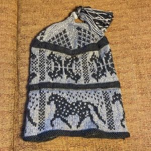 New Women’s Hand Made Slouchy Gray Black Knit Winter Hat One Size, Horse Pattern